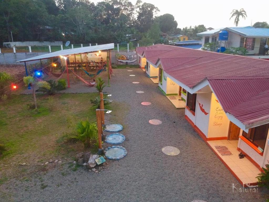 Kalunay Hostel Puerto Viejo de Talamanca Exteriér fotografie